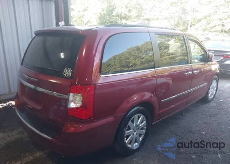 2016 Chrysler Town & Country Touring from USA, damaged, VIN 2C4RC1BG5GR189646